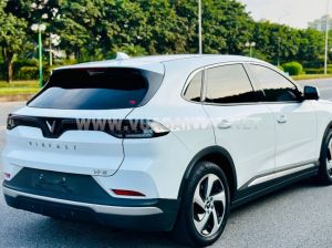 Xe VinFast VF8 Eco 2022