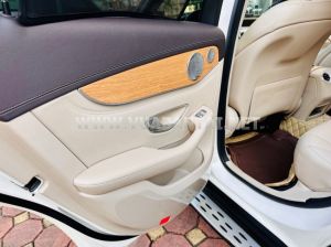 Xe Mercedes Benz GLC 300 4Matic 2016