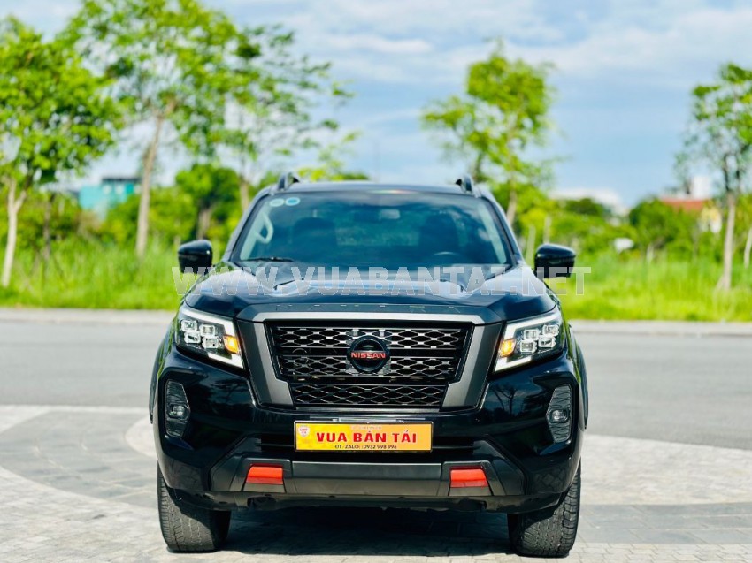 Nissan Navara Pro-4X 2.5 AT 4WD 2021