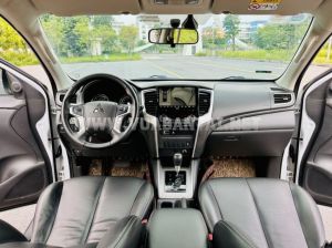 Xe Mitsubishi Triton 4x2 AT Mivec Premium 2021