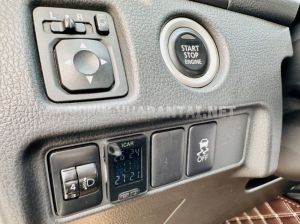 Xe Mitsubishi Triton 4x2 AT Mivec Premium 2021
