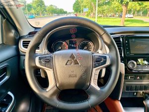 Xe Mitsubishi Triton Athlete 4x2 AT 2022