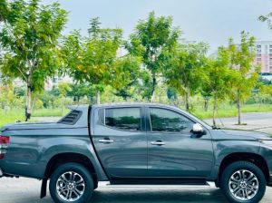 Xe Mitsubishi Triton 4x2 AT Mivec Premium 2019
