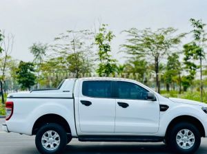 Xe Ford Ranger XLS 2.2L 4x2 AT 2021
