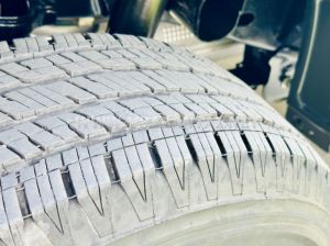 Xe Ford Ranger XLS 2.0L 4x2 AT 2024