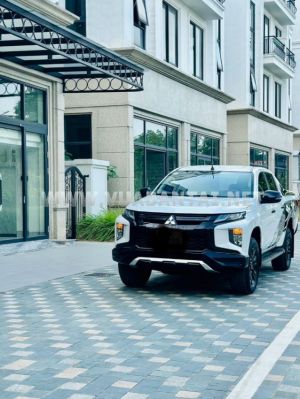 Xe Mitsubishi Triton Athlete 4x2 AT 2022