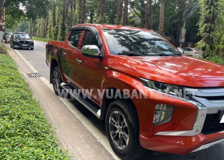 Mitsubishi Triton 4x2 AT Mivec 2022